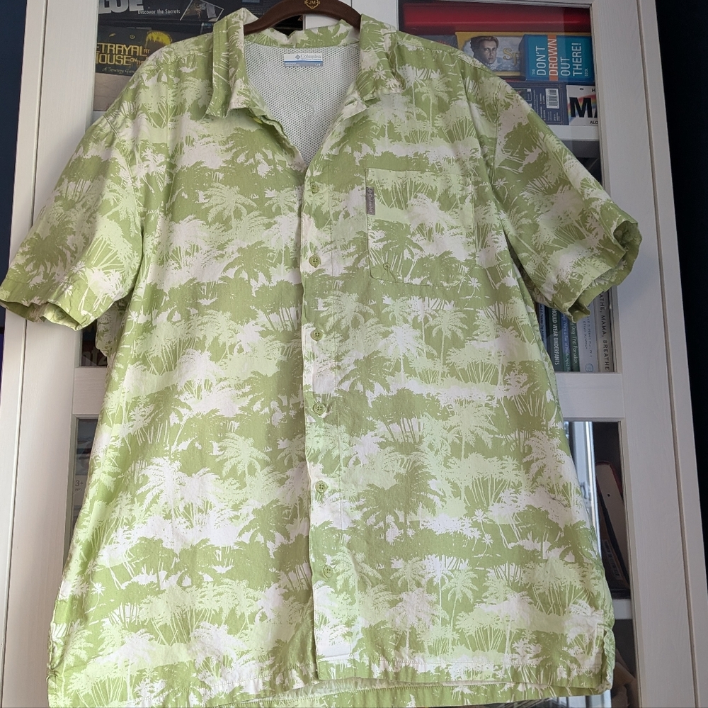 Columbia PFG Men’s Short Sleeve Fishing Shirt - Green/White Palm Print - Size L